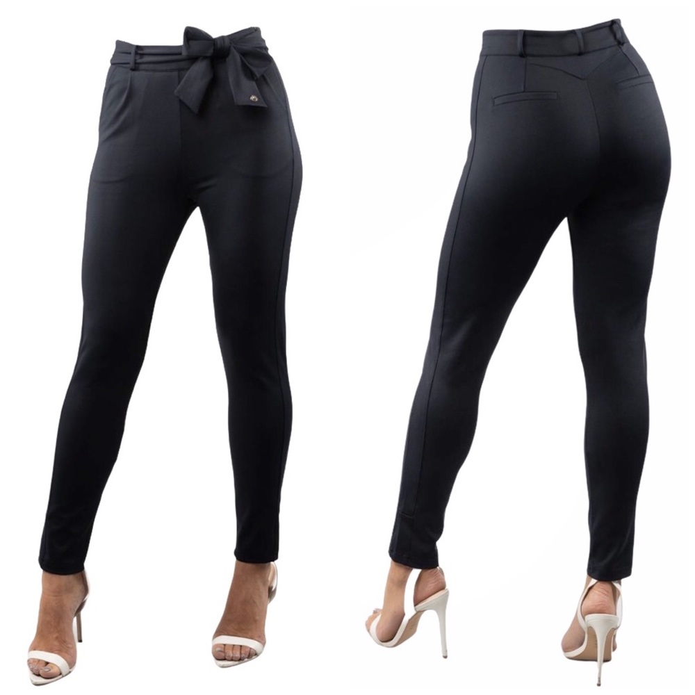BuffBunny Boss Skinny Leg Belted Pant